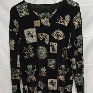 Women's long-sleeved shirt, black with ancient figures designed material